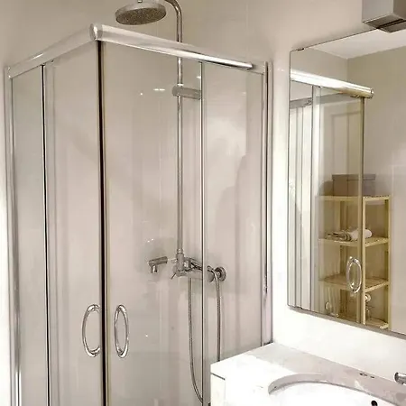 Luxury Beach Condo 250Ft To Beach. Great Amenities شقة *