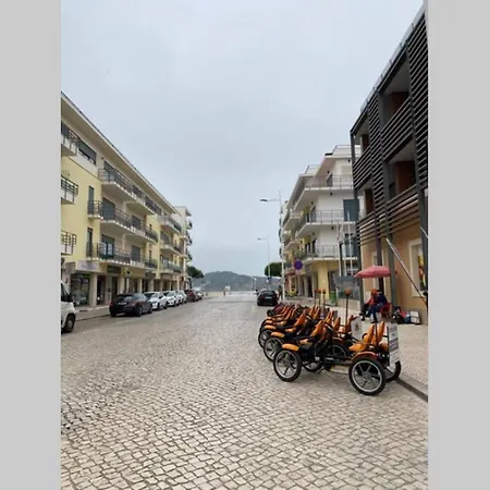 Luxury Beach Condo 250Ft To Beach. Great Amenities شقة *